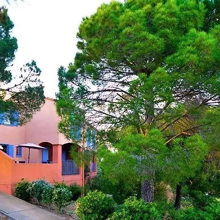 Maison Sur Les Hauteurs De *